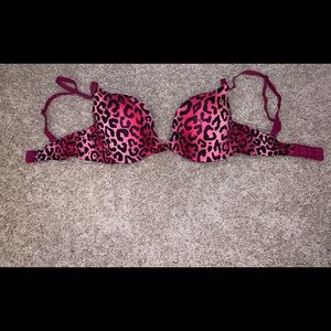 PINK Push Up Cheetah Bra. Size 32. Good Condition. Smoke free home